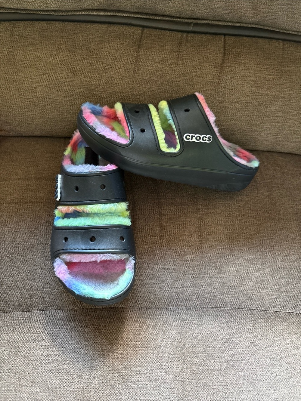 Crocs Mens 11  Crocs Black Colorful Fur Classic Sandals 2883 NEW!
